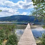 Sandro Haus Kmb Seeappartement Am Ossiacher Mit Direktem Seezugang Und Hallenbad 公寓 Tschoran