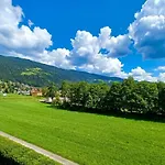 Sandro Haus Kmb Seeappartement Am Ossiacher Mit Direktem Seezugang Und Hallenbad 公寓 Tschoran
