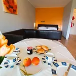Sandro Haus Kmb Seeappartement Am Ossiacher Mit Direktem Seezugang Und Hallenbad Apartment *