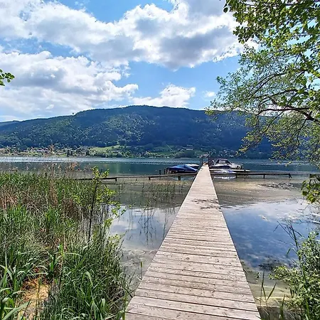 Sandro Haus Kmb Seeappartement Am Ossiacher Mit Direktem Seezugang Und Hallenbad 아파트 Tschoran