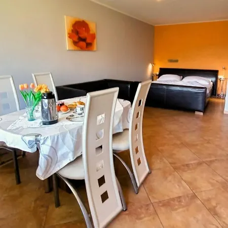 Sandro Haus Kmb Seeappartement Am Ossiacher Mit Direktem Seezugang Und Hallenbad *
