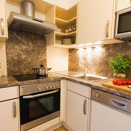 Apartmán Sandro Haus Kmb Seeappartement Am Ossiacher Mit Direktem Seezugang Und Hallenbad *