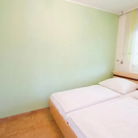 Sandro Haus Kmb Seeappartement Am Ossiacher Mit Direktem Seezugang Und Hallenbad Tschoran