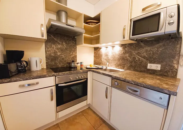 Apartman Sandro Haus Kmb Seeappartement Am Ossiacher Mit Direktem Seezugang Und Hallenbad Tschöran