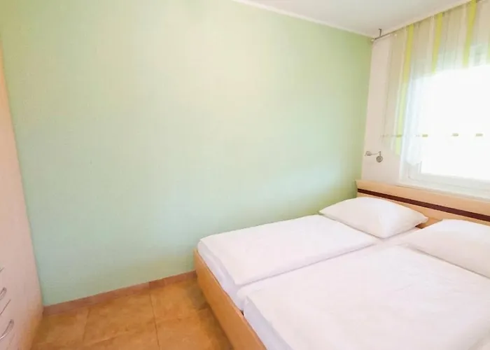 Apartman Sandro Haus Kmb Seeappartement Am Ossiacher Mit Direktem Seezugang Und Hallenbad Tschöran